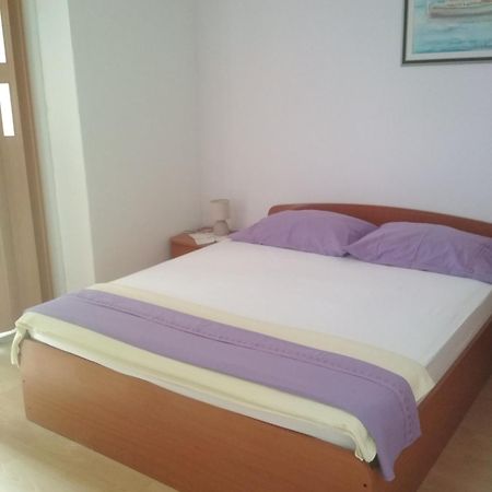 Apartmani Carevic Baška Voda エクステリア 写真